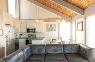 Ocean Front...Sand in your toes getaway!! - Foto 26