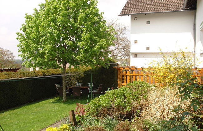 Cozy Apartment in Wilsecker near Forest - Photo 10