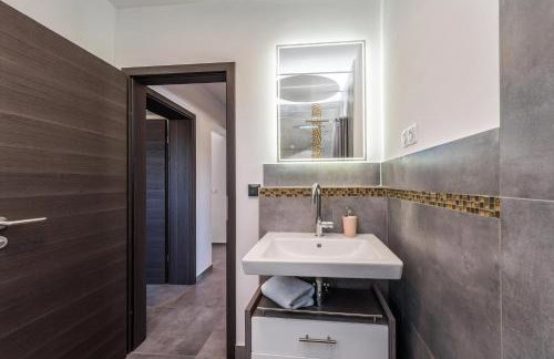 JamC Dream Familientraum direkt am Meer mit beheiztem Pool - Photo 14