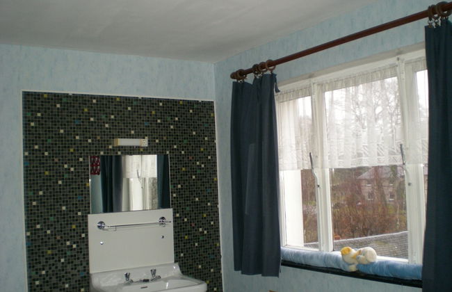 Spacious Holiday Home With Large Garden - Foto 3