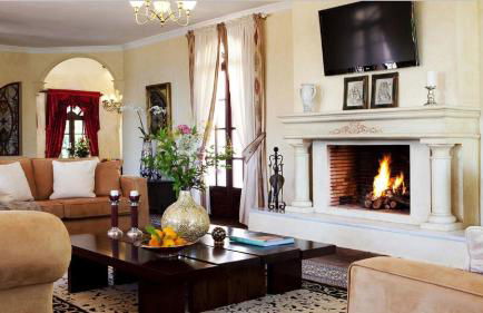 Paradisiacal Villa in Benahavís with Jacuzzi and Private Pool - Photo 8