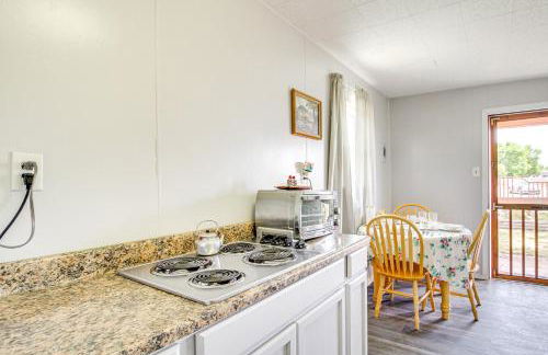 4 Mi to Rio Grande Bosque Farms Home with Patio! - Foto 8