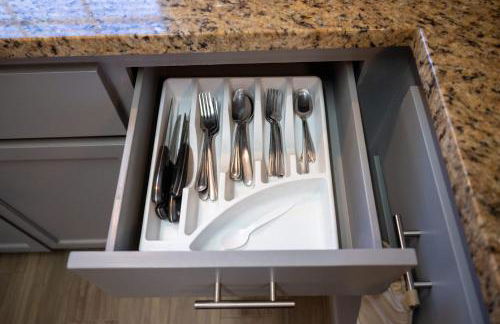 Fabulous King Size Bed in a Gated Neighborhood! - Foto 6