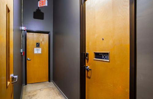 Sterchi Lofts Getaway - Downtown Knoxville - Foto 33