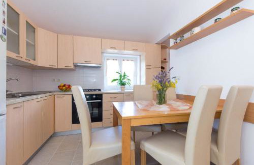 Apartman Ivona - Photo 9