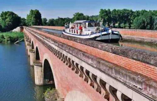 Appartement entier - Moissac centre - 30 m2 - Calme - Cour intérieure Sécurisé vélos - 50m du marché de Moissac - Foto 13