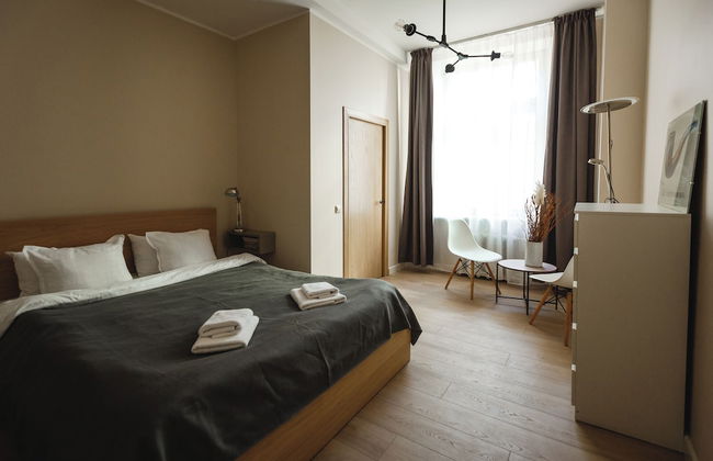 Bearsleys Downtown Apartments - Photo 13