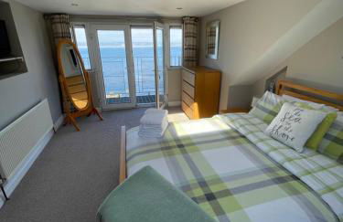 Splash Cottage beach house with Sea lapping Garden - Foto 11