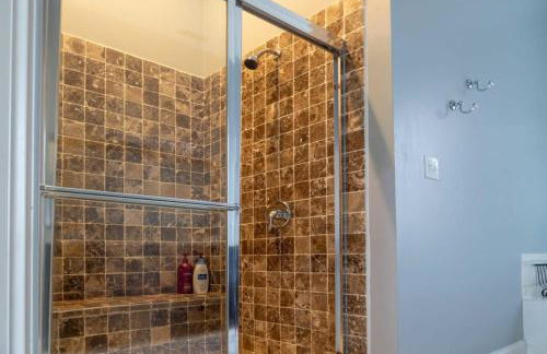 The Lady Emma Lafayette Park with Bowling ABODEbucks - Foto 32