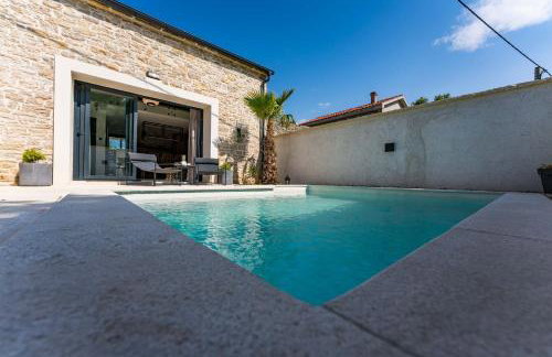 Stone House with pool Poeta - Foto 4