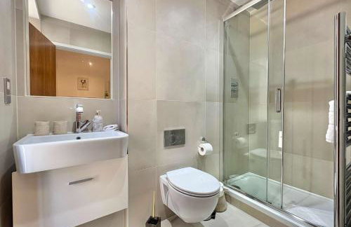 Westminster Luxury Two Bed Two Bath with Air-Con - Foto 23
