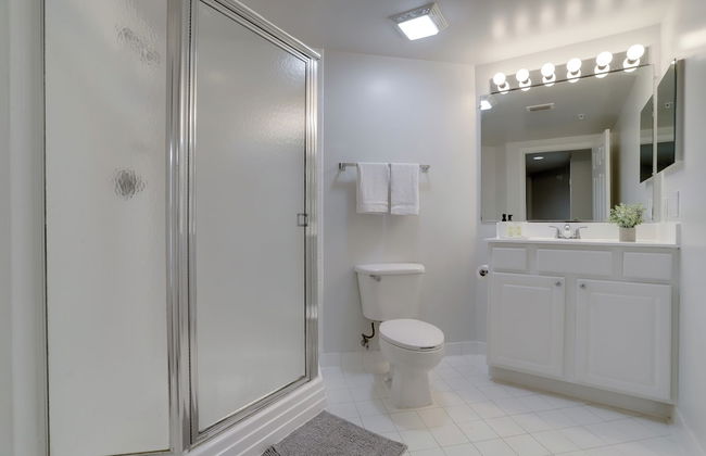 Cozy & Comfortable Condo in Ballston - Foto 33