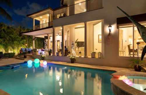 Luxury Home Villa D' Amore Southern Florida Paradise Sleeps 10 5 Bedroom Villa by RedAwning - Foto 138