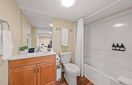 Downtown Craftsman with Hot Tub - Foto 17