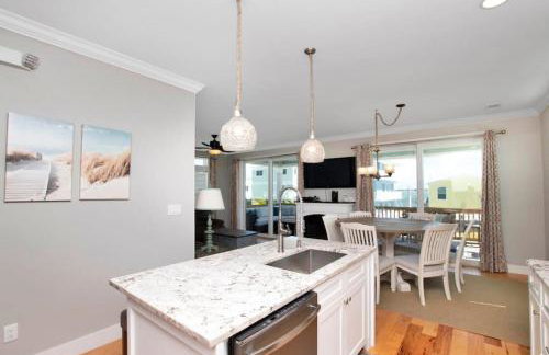 Ocean Breeze Oasis with great boating access - Foto 17