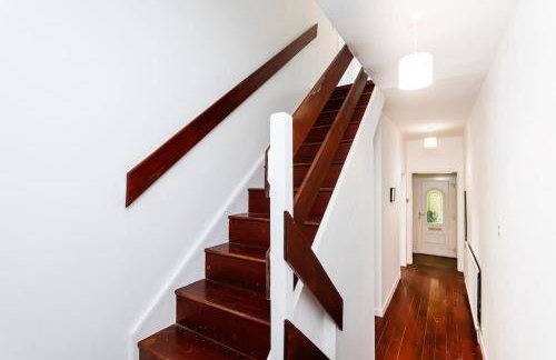 5 Individual Beds - Free Parking - Foto 13