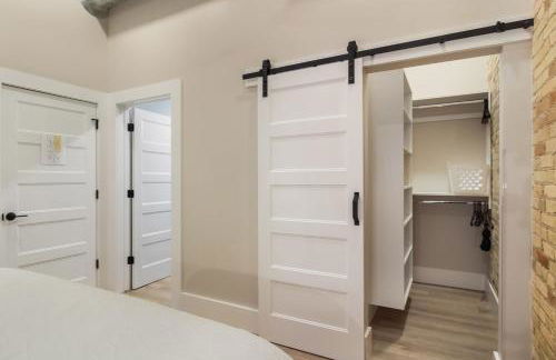 Golden Lofts Unit 4 Downtown Traverse City 2BD 2BA - Foto 23