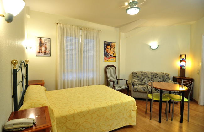 Hotel Apartamentos Aralso Sotillo - Foto 1