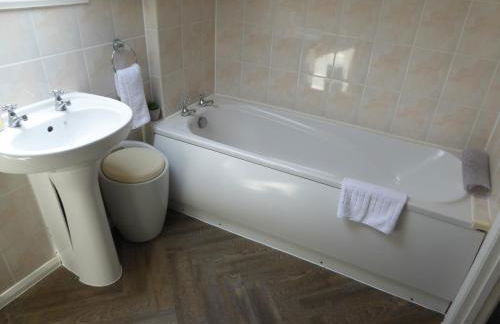 The Shakespeare Lodge - Sleeps up to 12 - 2 HOT TUBS - Foto 54