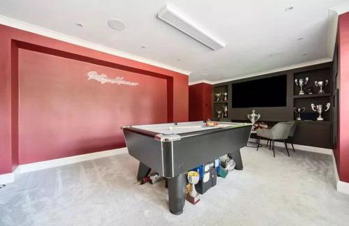 Country Manor Pool & Spa Games Room Cinema - Photo 4