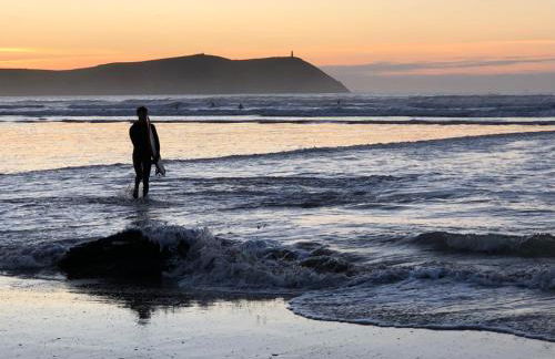 Atlantic View Coach House, North Cornwall seafront, 5 star Gold - Foto 2
