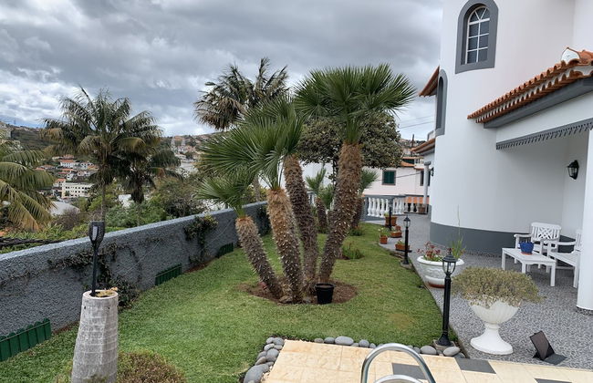 Funchal Apt- Sleeps 2 - Pool & Parking - Madeira - Foto 32