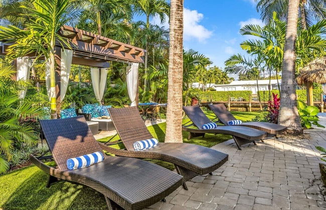 New Waterfront Oasis, Minutes to Beach, Eats, Shops - Foto 73