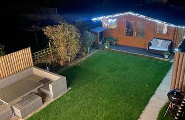 Modern 4 bedroom house in Weymouth Sunny Corner - Photo 8