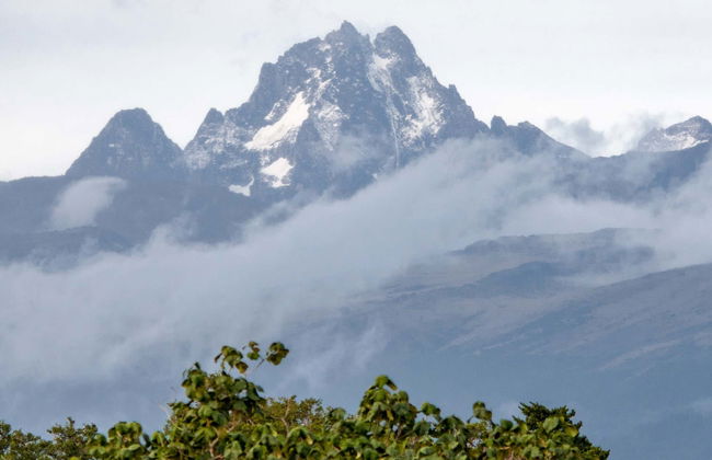 Ruta privada de trekking por el Monte Kenia - Foto 1