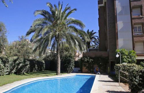 AT038 Vistas de la playa, primera línea con piscina - Foto 19