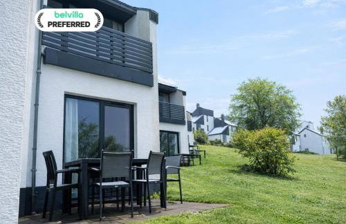 Spacious holiday home in Hambachtal Resort - Foto 1