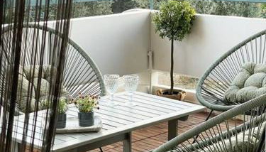 Γήινη πολυτέλεια και ηρεμία στο κέντρο των Β Προαστίων - Foto 4