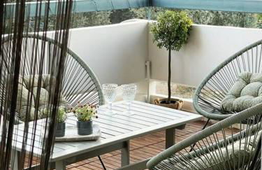 Γήινη πολυτέλεια και ηρεμία στο κέντρο των Β Προαστίων - Foto 4