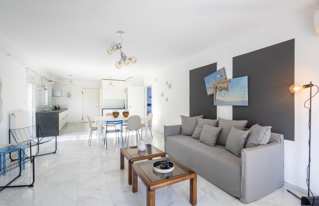 Elegant Coastal Haven Fully Renovated 3-bedroom Apartment - Foto 25