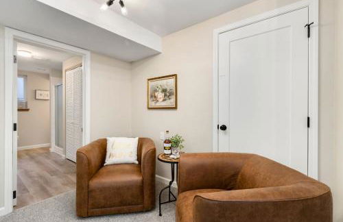 Downtown Windsor Home with Hot Tub and Pool Table - Foto 55