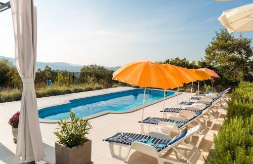 Rustic Villa Florice with a pool - Photo 1