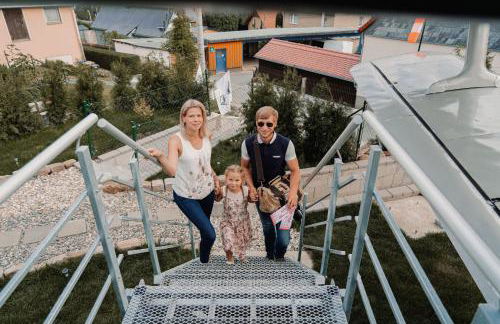 Antonov im Garten – Flugzeug-Ferienwohnung - Foto 24