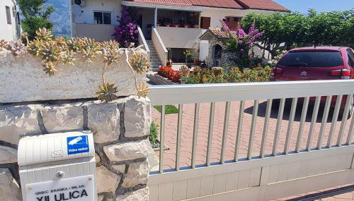 Apartman "Flower Garden" - Foto 3