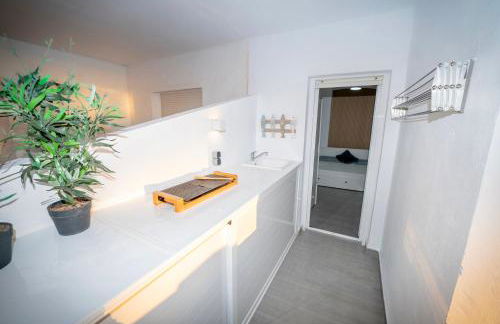 Apartasuites Royal Zahara, Máximo confort con vistas al mar - Photo 22