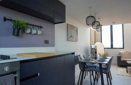 3BDR Penthouse By Torr Property Group Short Lets & Serviced Accommodation With Private Rooftop Garden Manchester - Foto 3
