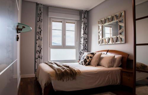 Maravillosa ubicación junto al mar con garaje - Foto 8