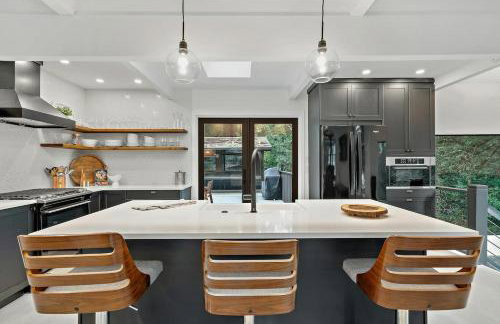 Relaxing Home Among The Redwoods - Dog-Friendly - Photo 5