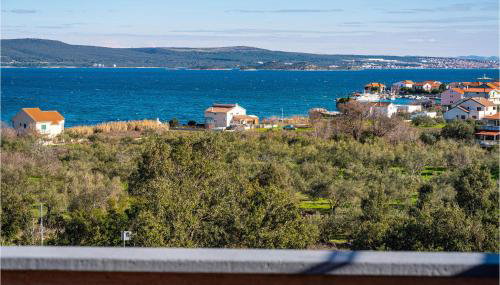 Cozy Apartment In Nevidane With Kitchen - Foto 4