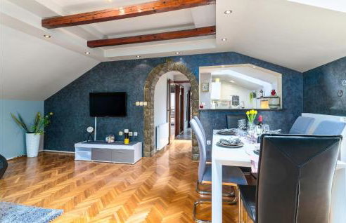 2 Bedroom Amazing Apartment In Bakar - Photo 13