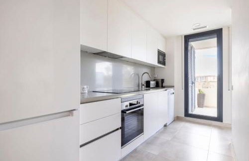 Apartment by the beach with pool and private parking - Foto 22