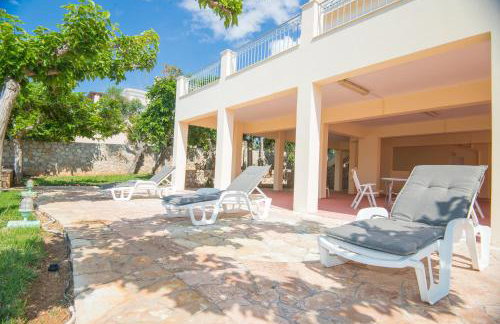 Waterfront 5BR Villa near Porto Heli by JJ Hospitality - Foto 3