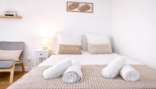 5 Mins to Train Station - Paris & DisneyLand - Cosy des Reves Villiers - Foto 3, towels