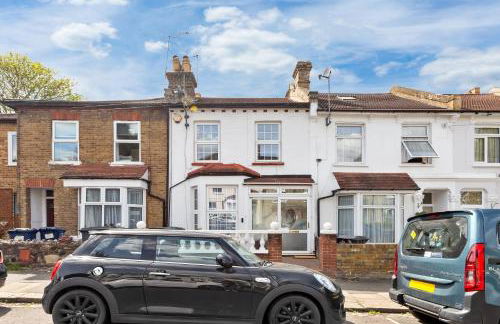 4BR North London I WiFi, Garden, Near Shops - Foto 73