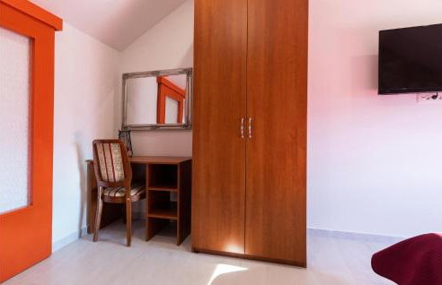 3 Bedroom Amazing Home In Vid - Foto 41