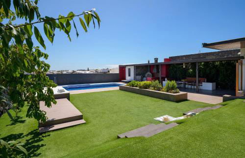 Luxury and Harmony House - Photo 5